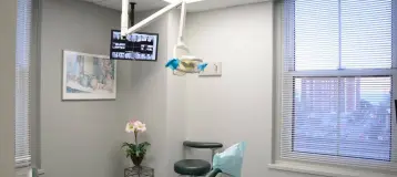 HYDE PARK PERIODONTICS & IMPLANT SOLUTIONS