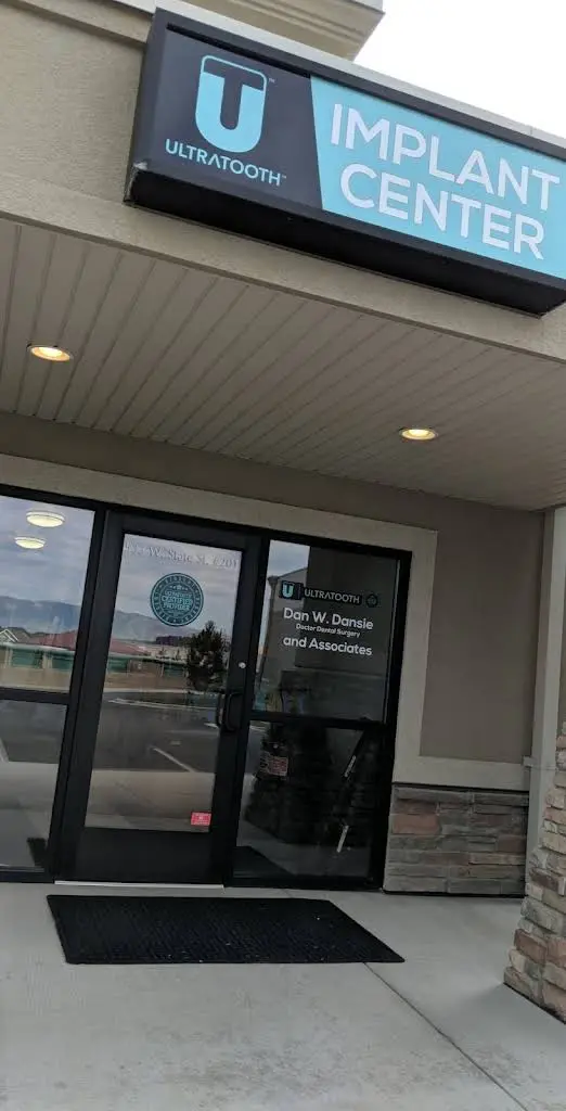 Ultratooth Implant Center