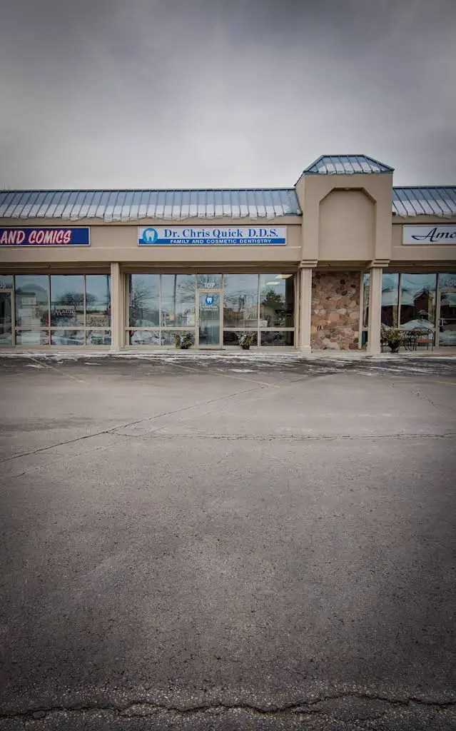 Dr. Christopher B. Quick, DDS