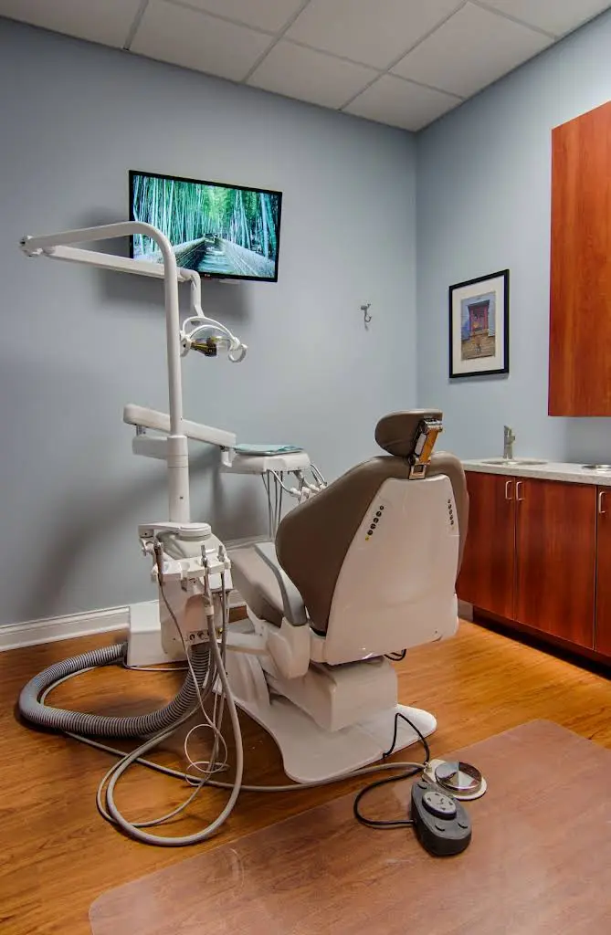 Dr. Christopher B. Quick, DDS