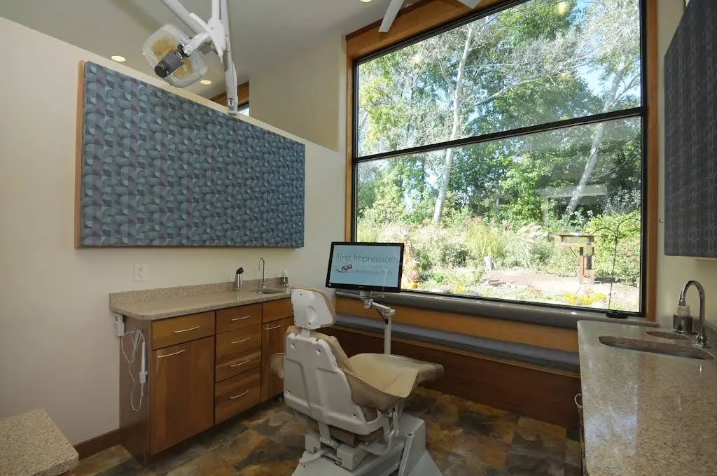 First Impressions The Art Of Dentistry By Lerohl & Landers