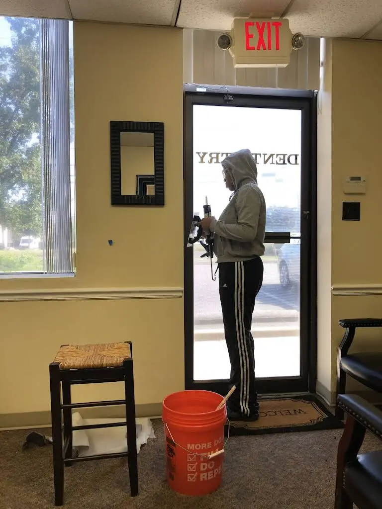 L. Jones-Dove DDS & Associates Tooth Spa