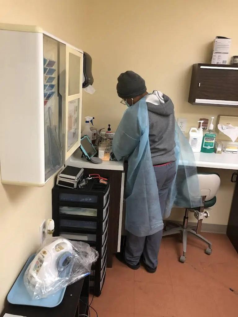 L. Jones-Dove DDS & Associates Tooth Spa