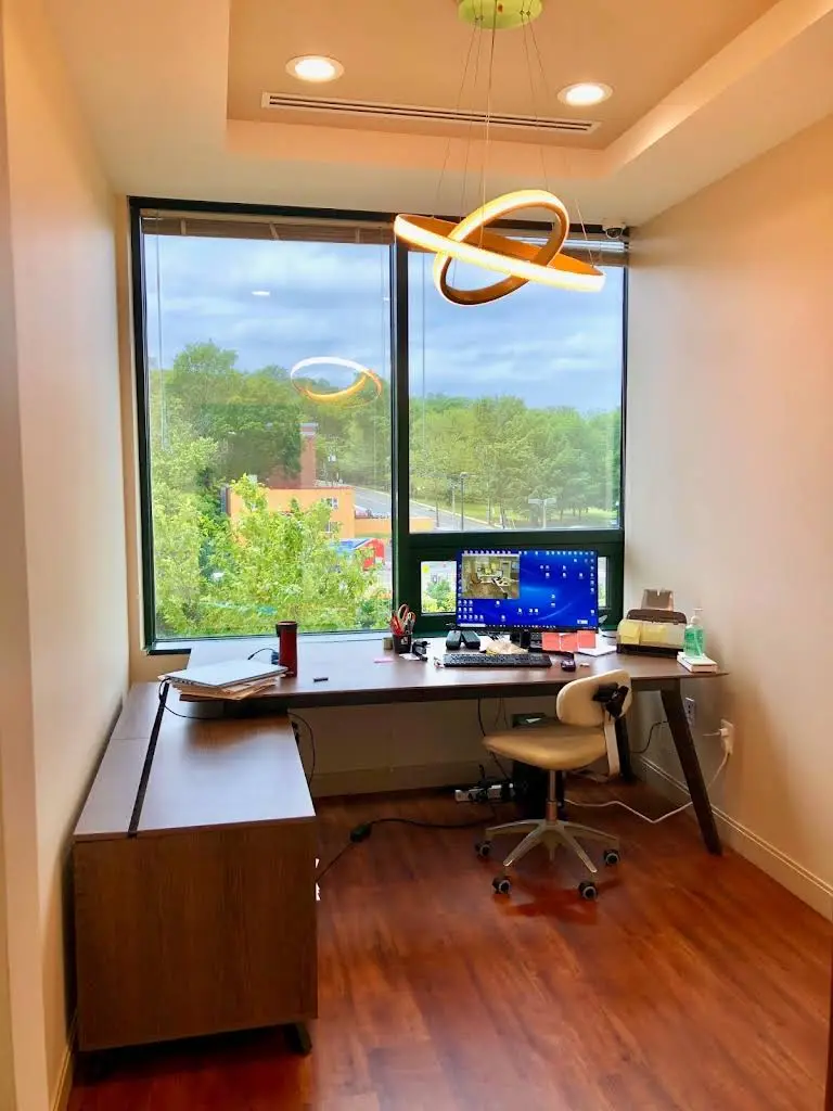 Crystal City Dental Care: Flavio W. Nasr, DDS