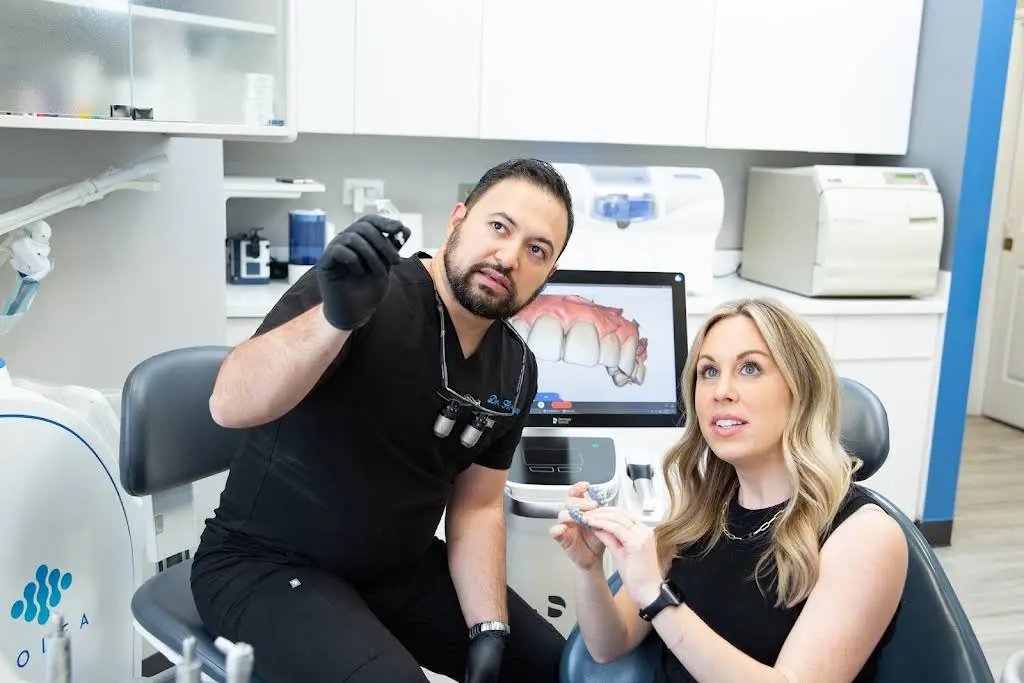 Ariata Dental