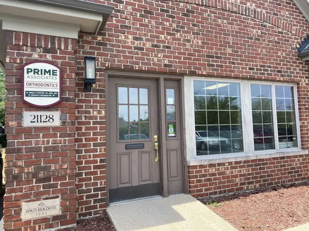 Pavlik Edward J DDS & Assoc Ltd