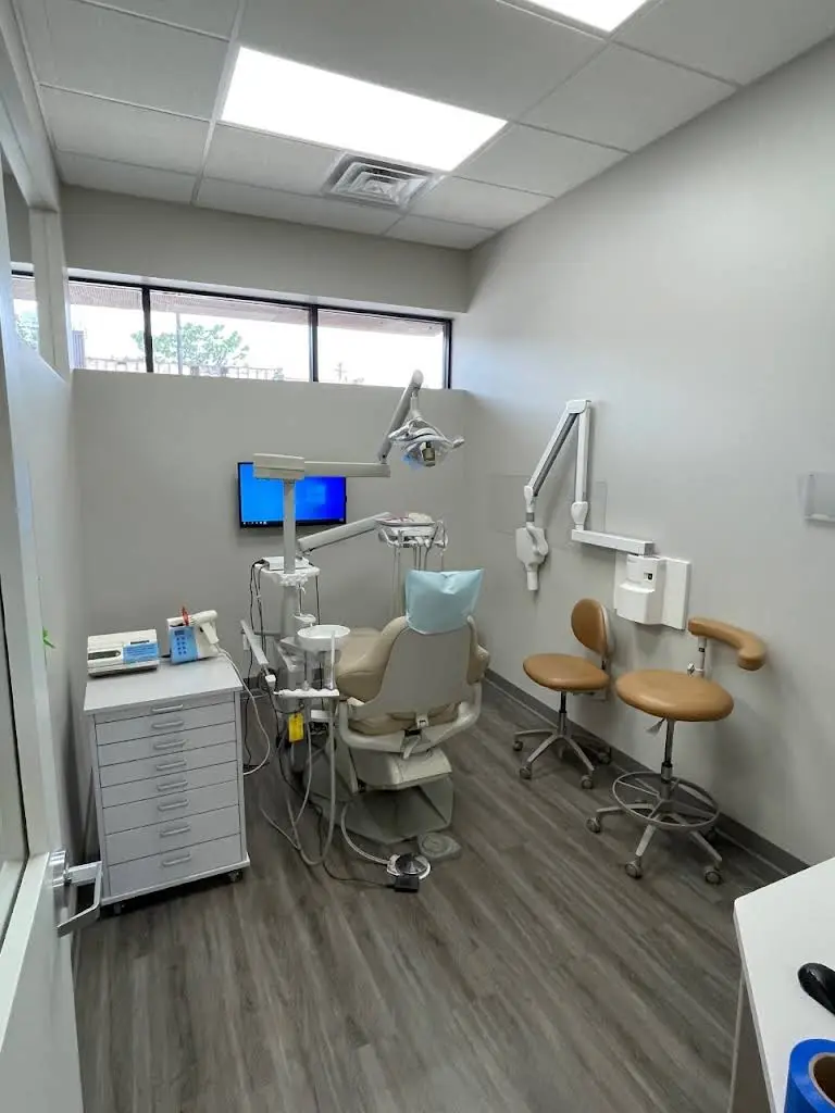 Family Dental Care - South Chicago
