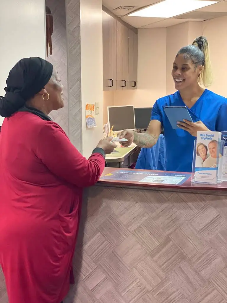 Silver Spring Dental Implant Center / Smiles of Hyattsville