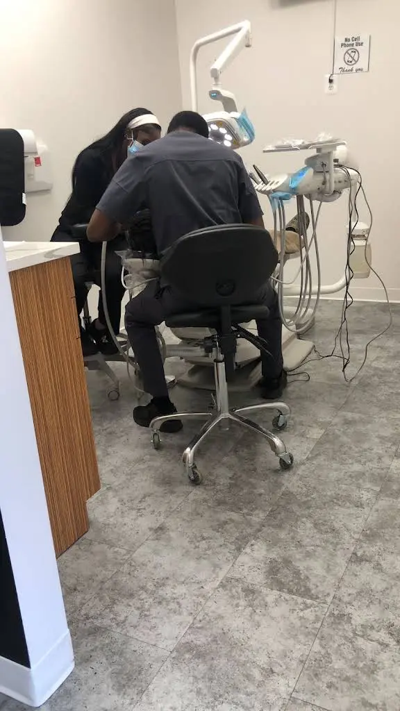 The Neighborhood Dentist