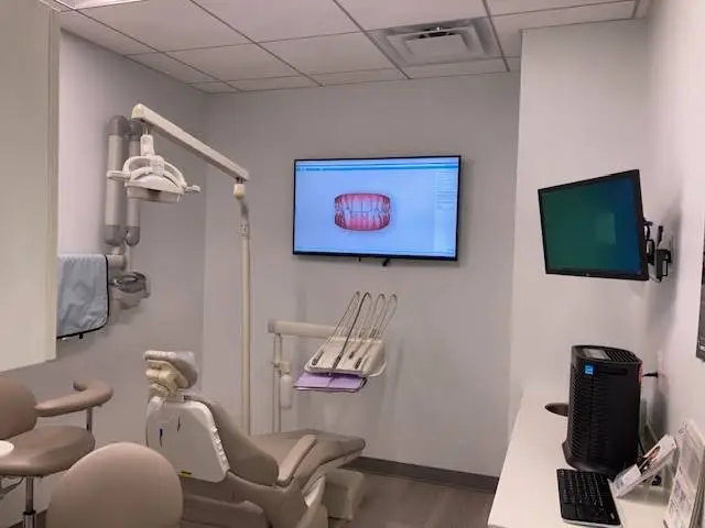 McLean Family & Cosmetic Dentistry: Dr. Sunmin Park DDS