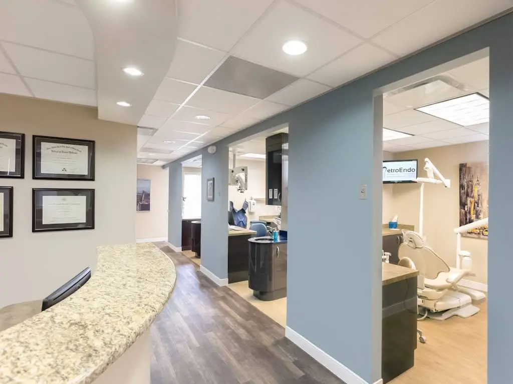 Metropolitan Endodontics