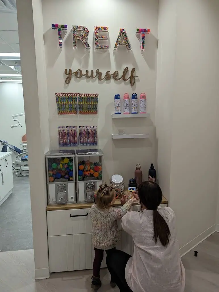 Young Smiles Pediatric Dentistry
