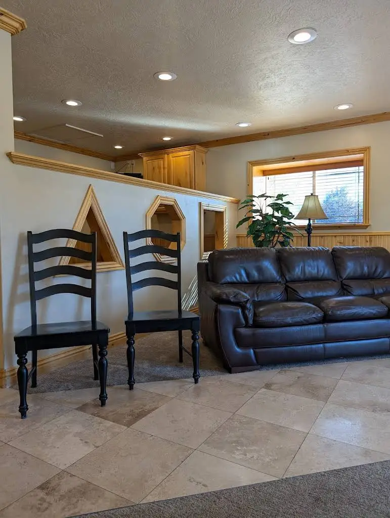 Orem Family Dental: James E Call DMD