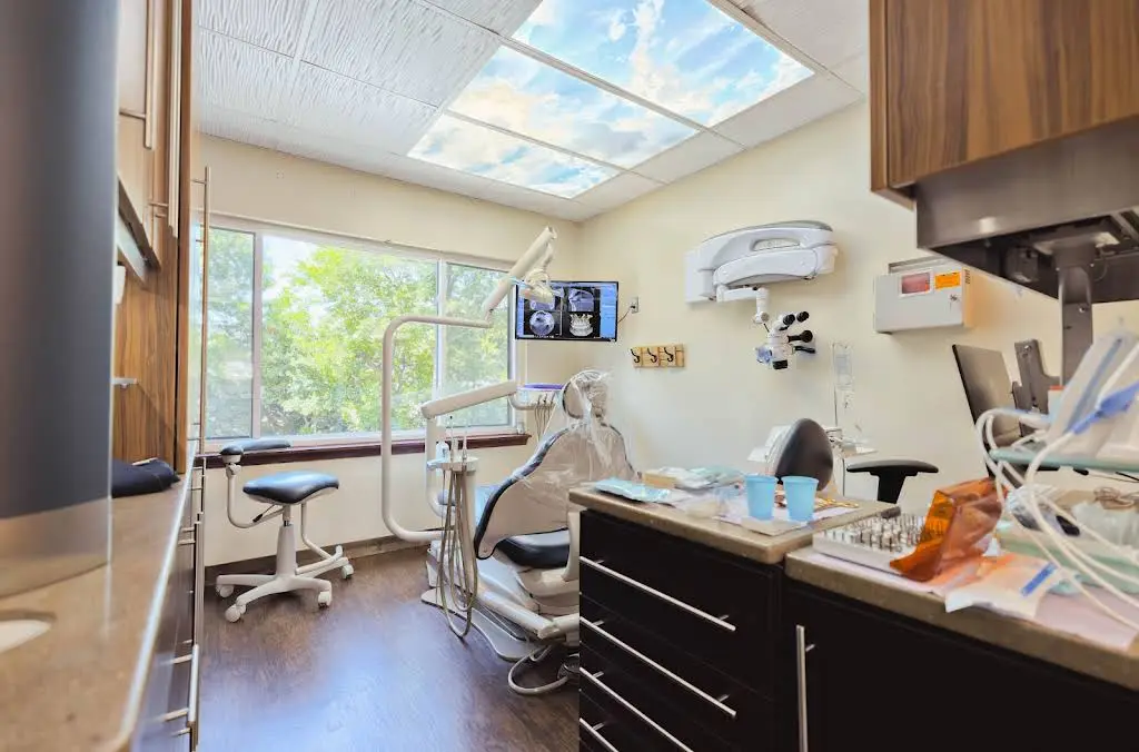 Oakton Dental Implants & Endodontics - Dr. Matri