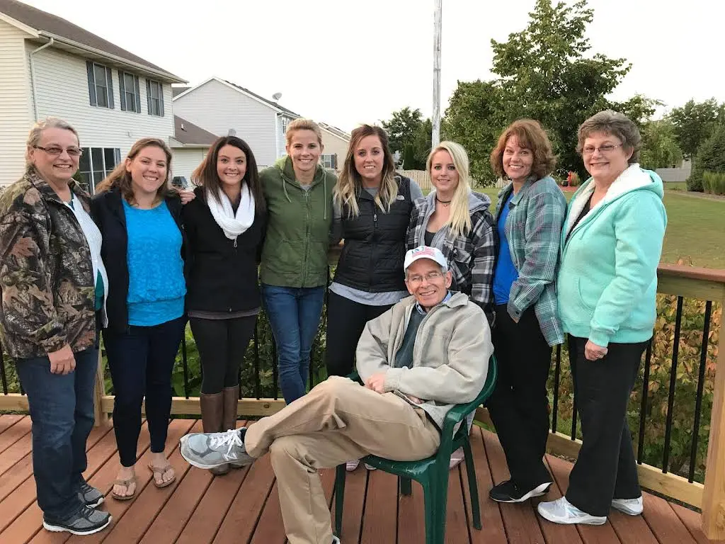 Lux White Dental Group