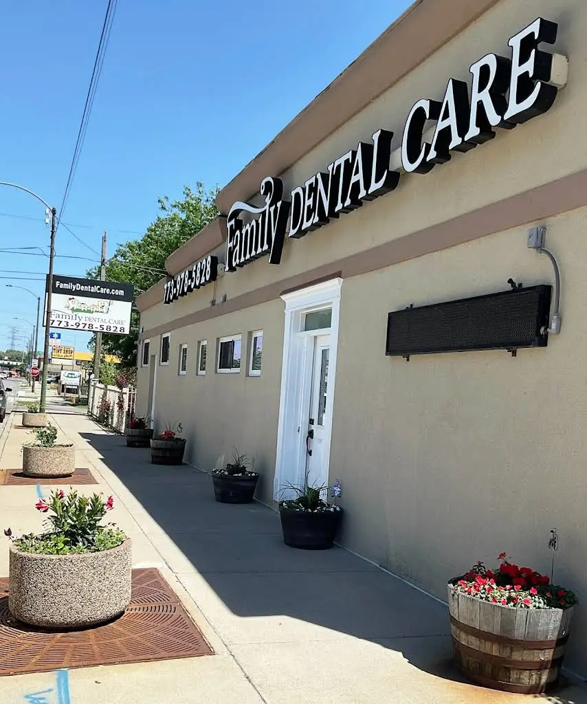 Family Dental Care - East Side Chicago