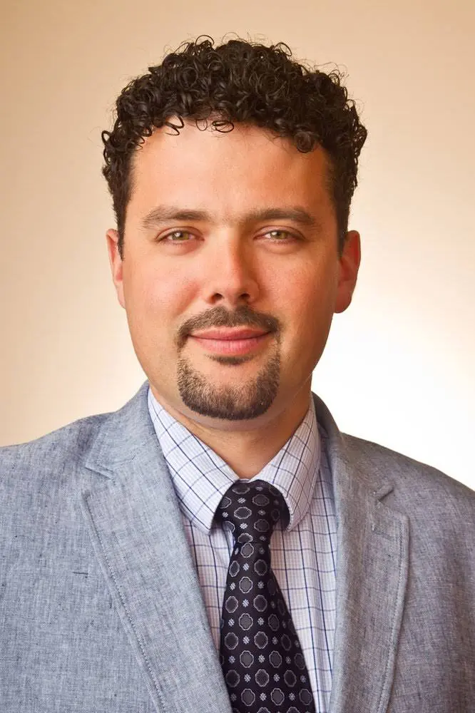 Fairfax City Dentist PLC. Vladyslav Ovcharenko, DDS