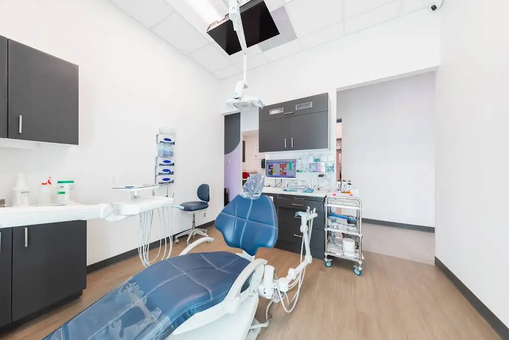 Smileville Family Dental - Alexandria