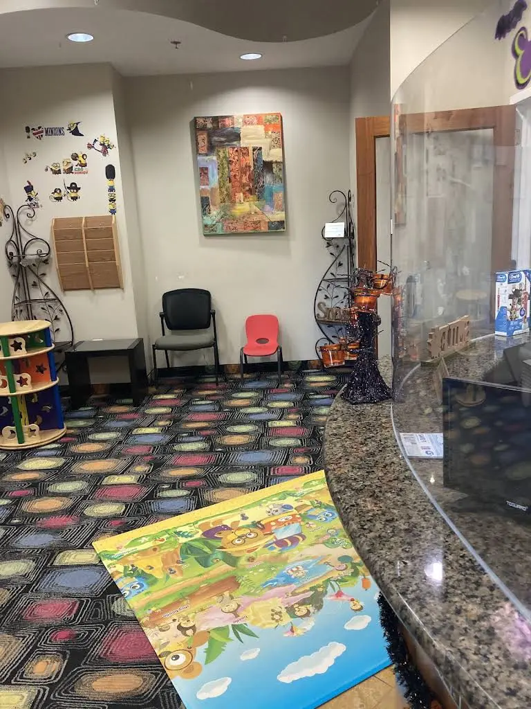 Smileville Family Dental - Alexandria