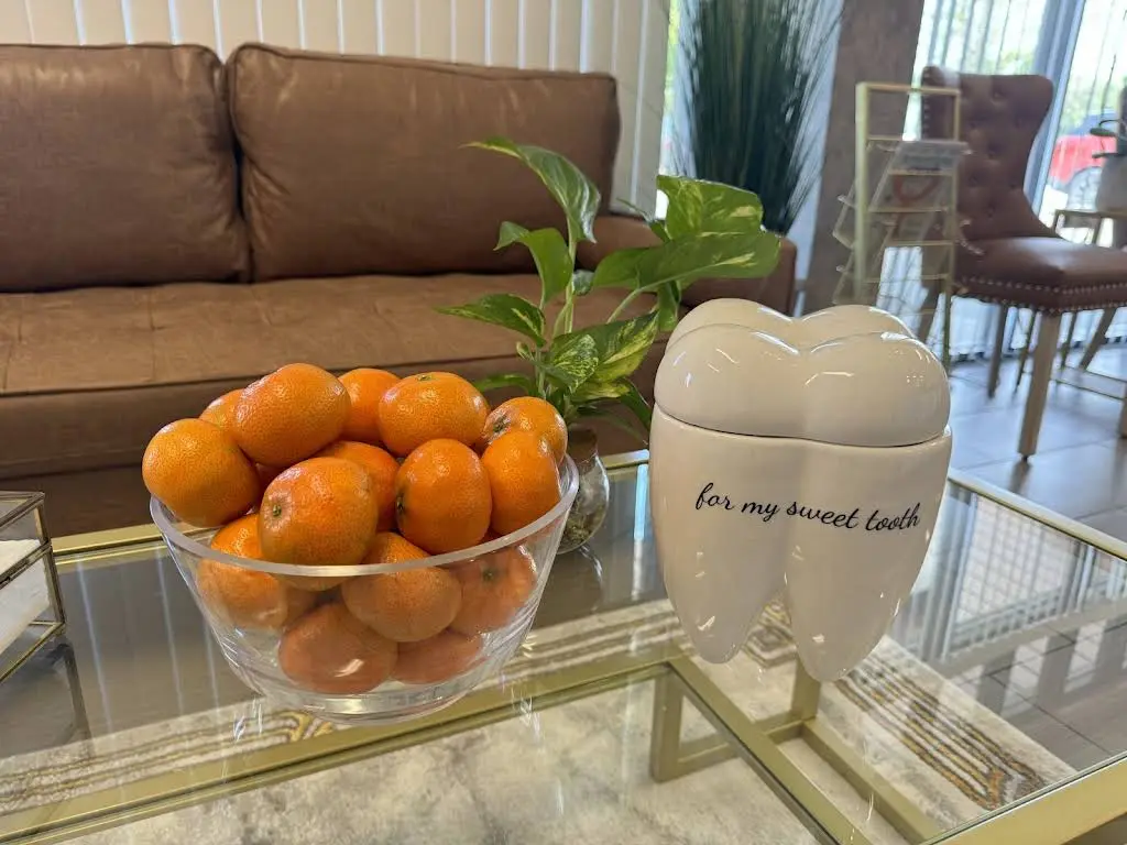 Serenity Dental Spa - Dr. Naghmeh Pashmini
