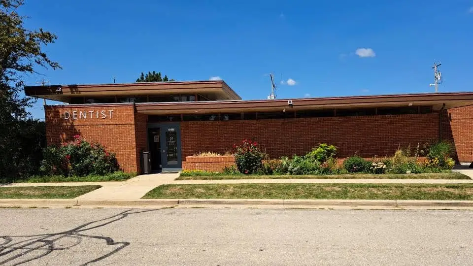 Carlton L. Donowa DDS, LLC