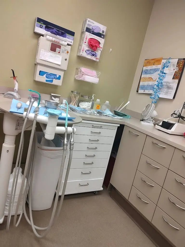 River Hills Dental