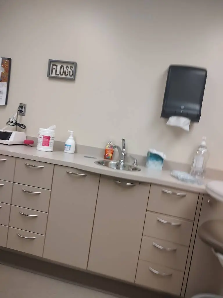 River Hills Dental
