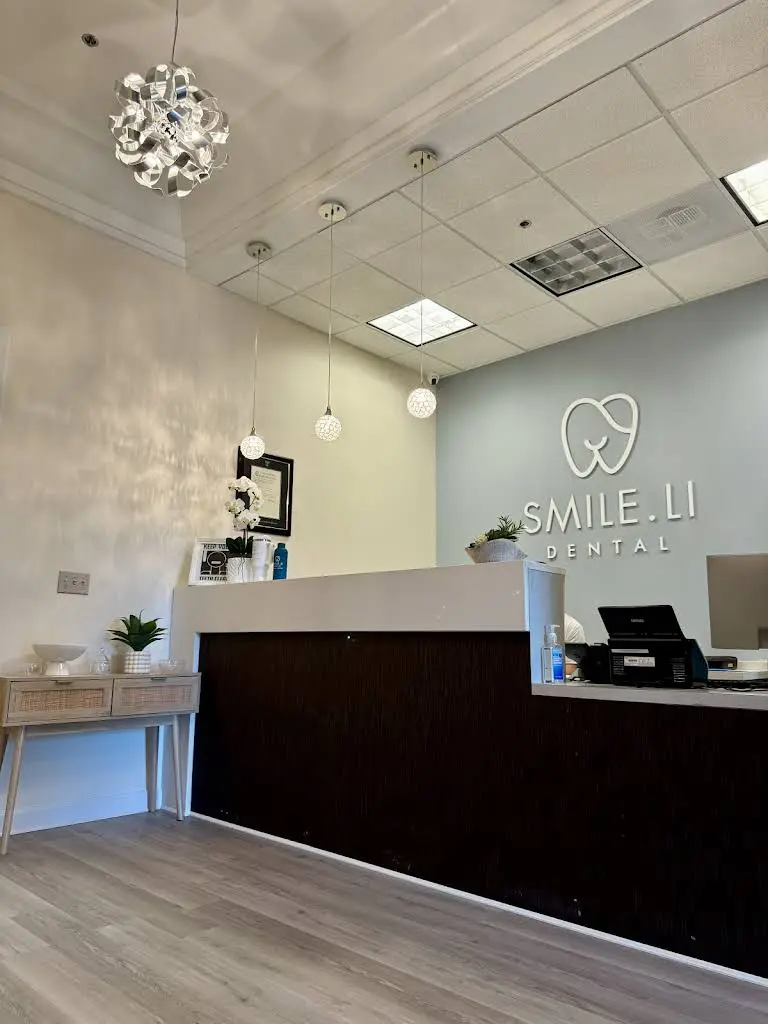 Smile.Li Dental