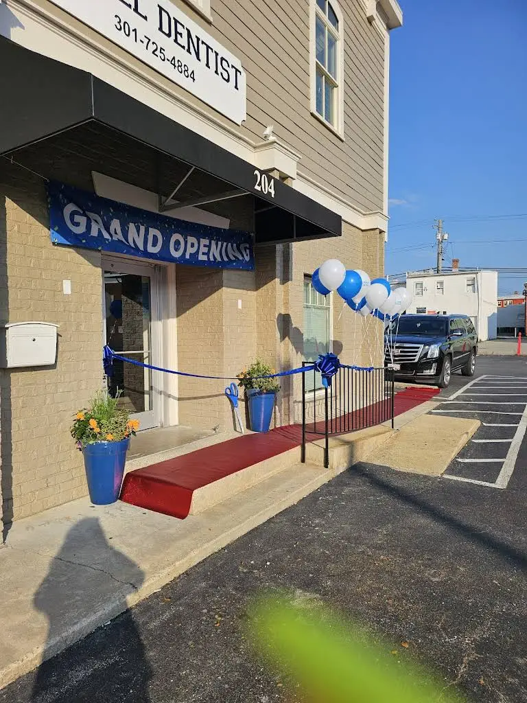 Laurel Dentist