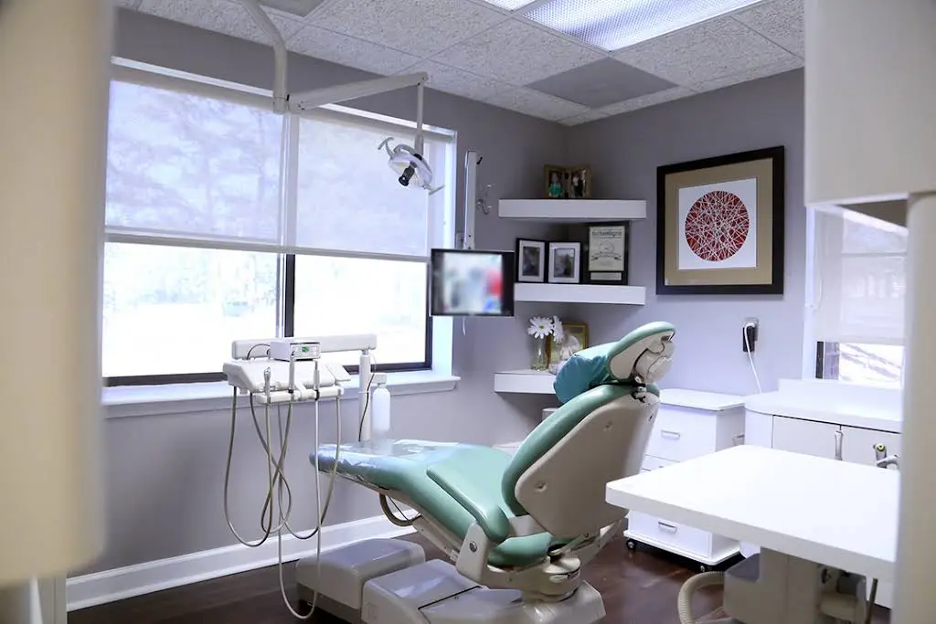 Dental Care Burke - Dr. Bernard Lynch