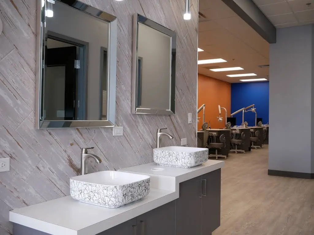 Orthodontic Experts Waukegan