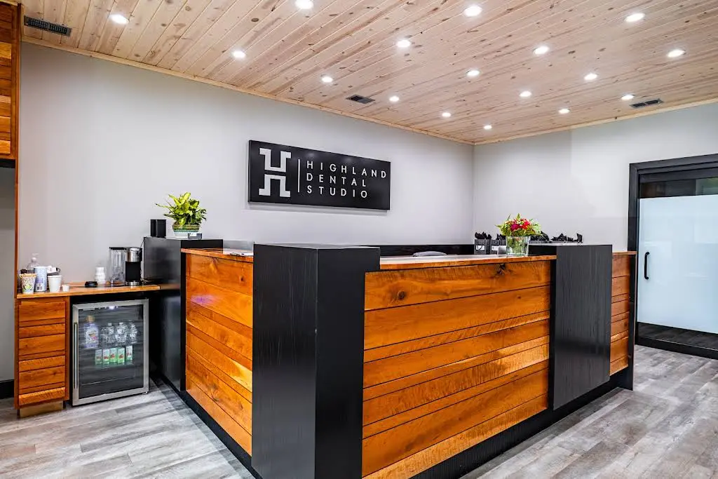 Highland Dental Studio