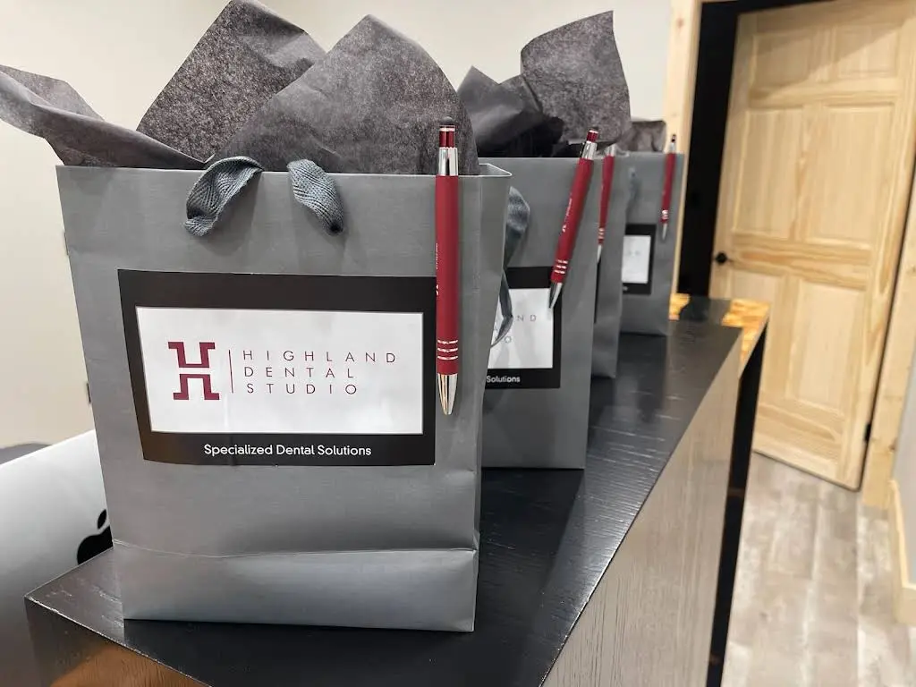 Highland Dental Studio