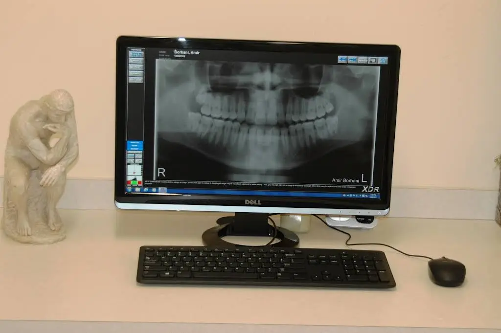 Model Dental Clinic