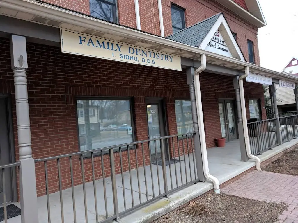 Family Dentistry: Indra Sidhu, DDS & Associates