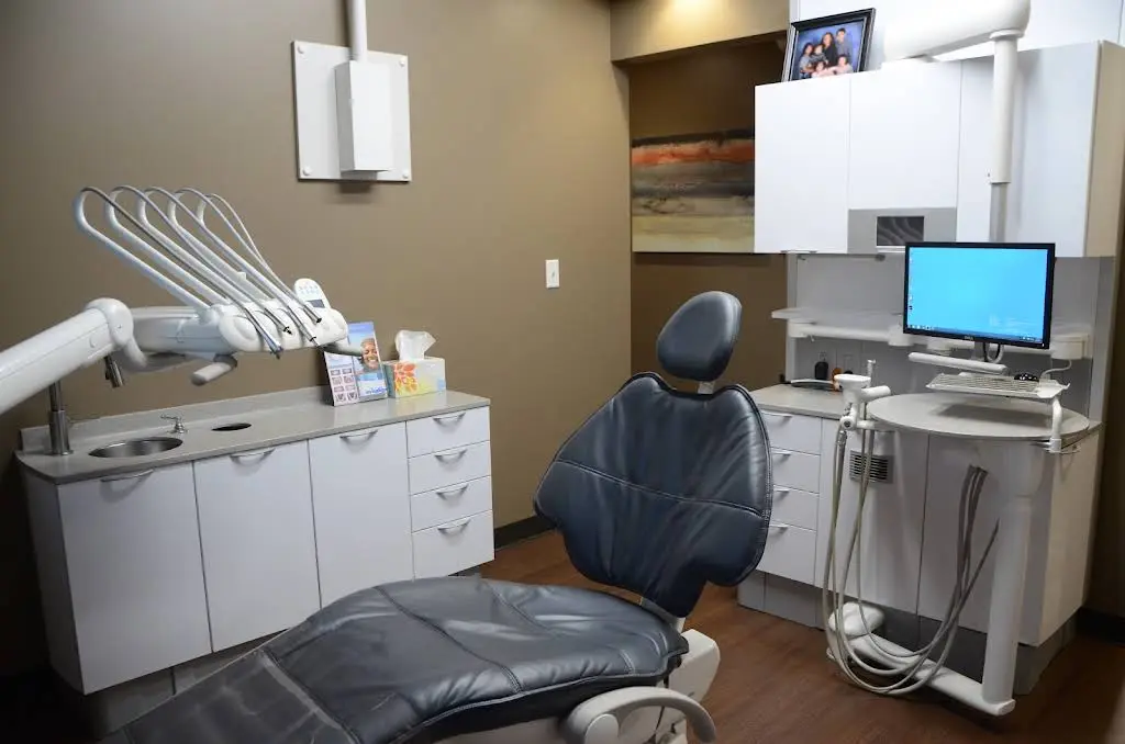 Restoration Dental Care - Dr. Laura Adam