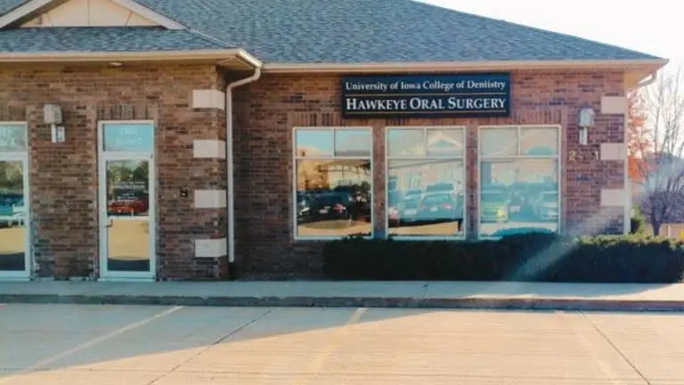 Hawkeye Oral Surgery Clinic