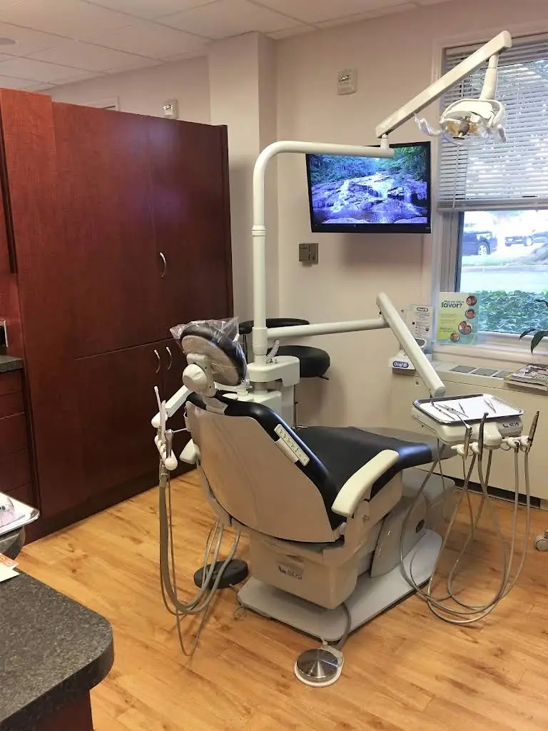 Smiles Bethesda / Dr. Kost Dental Office