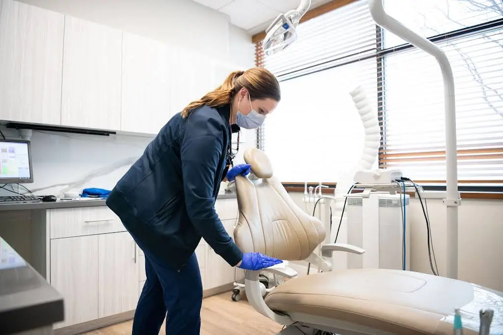 Featherstone Periodontics & Implant Dentistry - Rockford