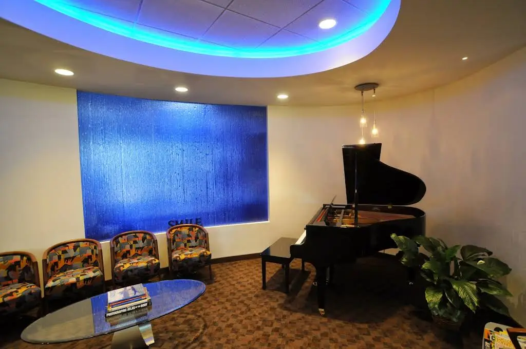 Dr. Tom A. Stamas DDS - Cosmetic & Sedation Dentistry