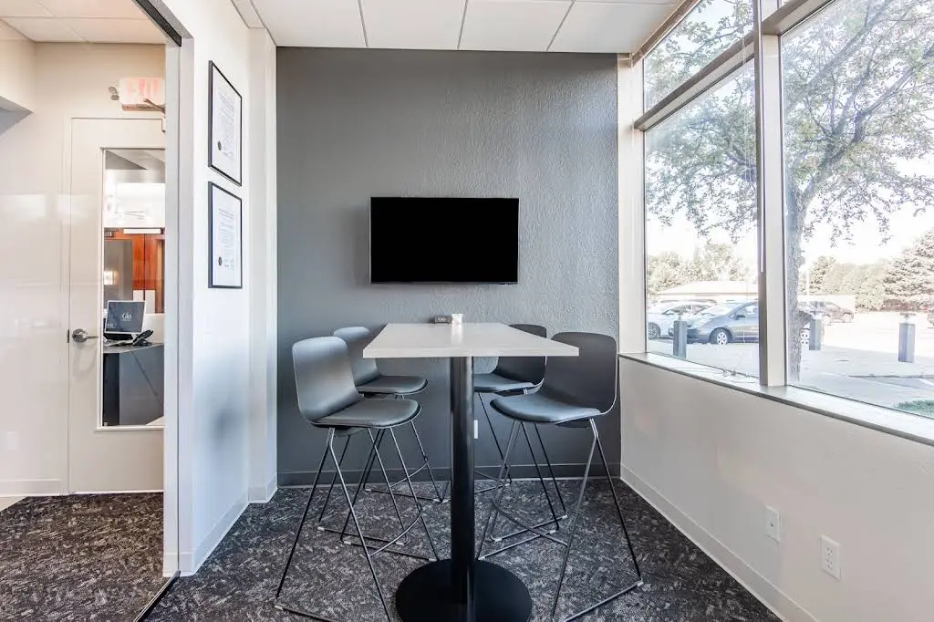 Glō Dental Studio