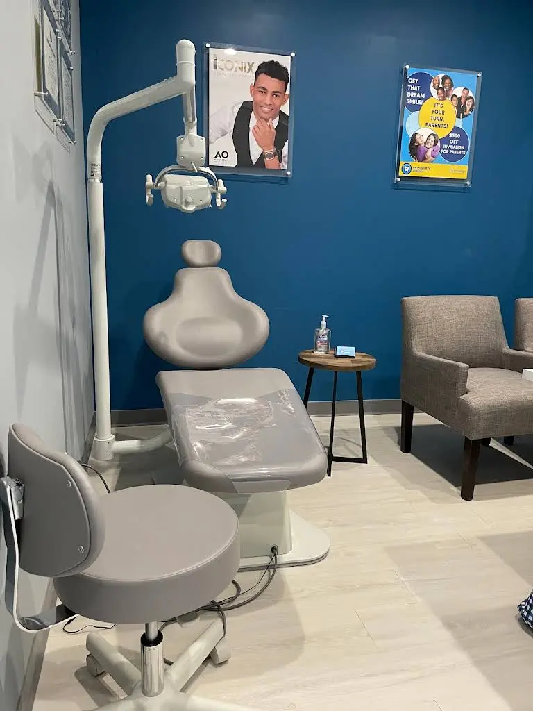 Orthodontic Experts Hales Corners