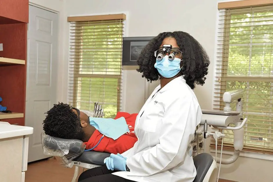 Halliburton Family Dentistry: Denise Halliburton, DDS