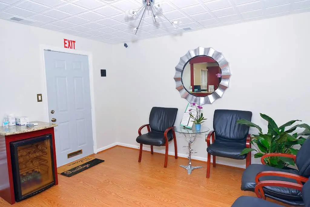 Halliburton Family Dentistry: Denise Halliburton, DDS