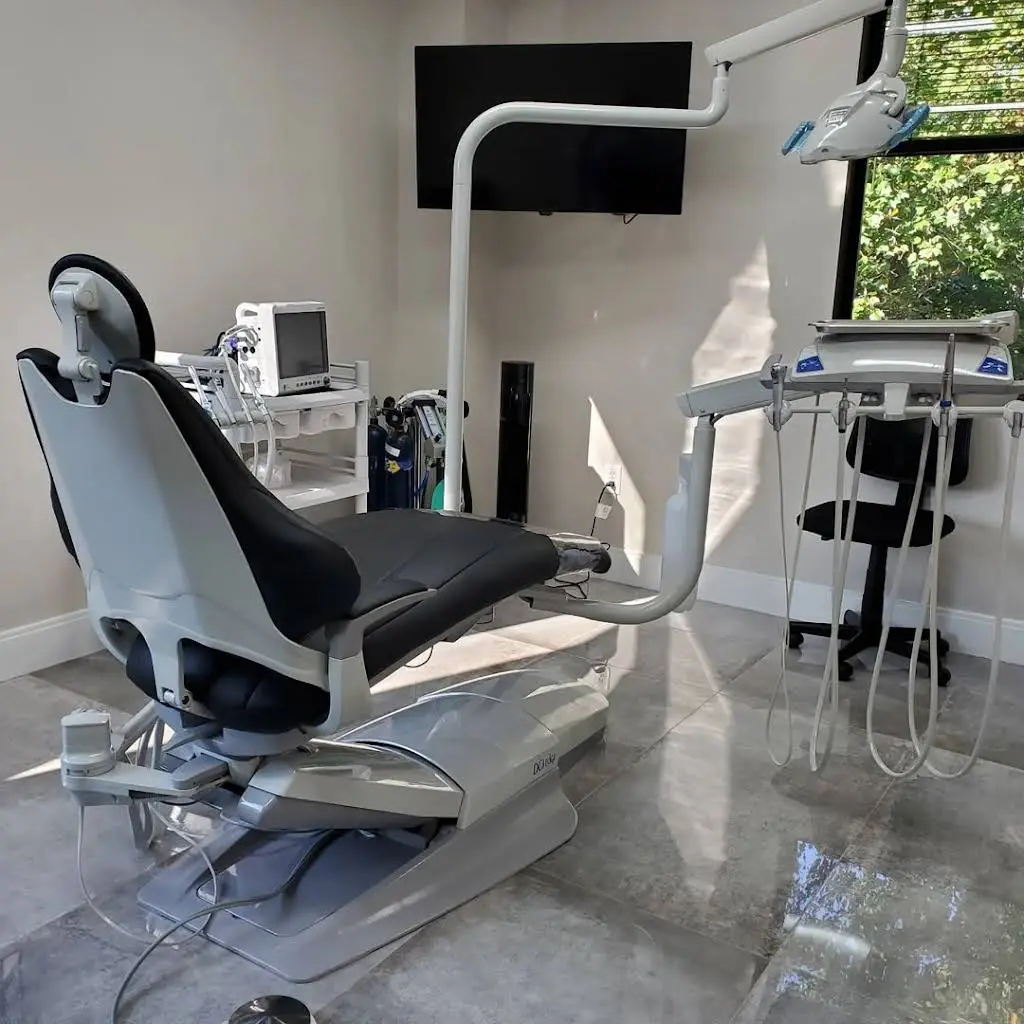 Natural Dentist Associates Tower Oaks
