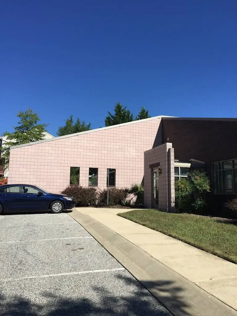 Towne Center Dental Care / Ronald J. Hollander, DDS