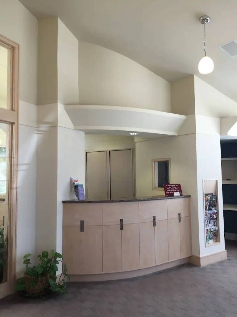 Towne Center Dental Care / Ronald J. Hollander, DDS