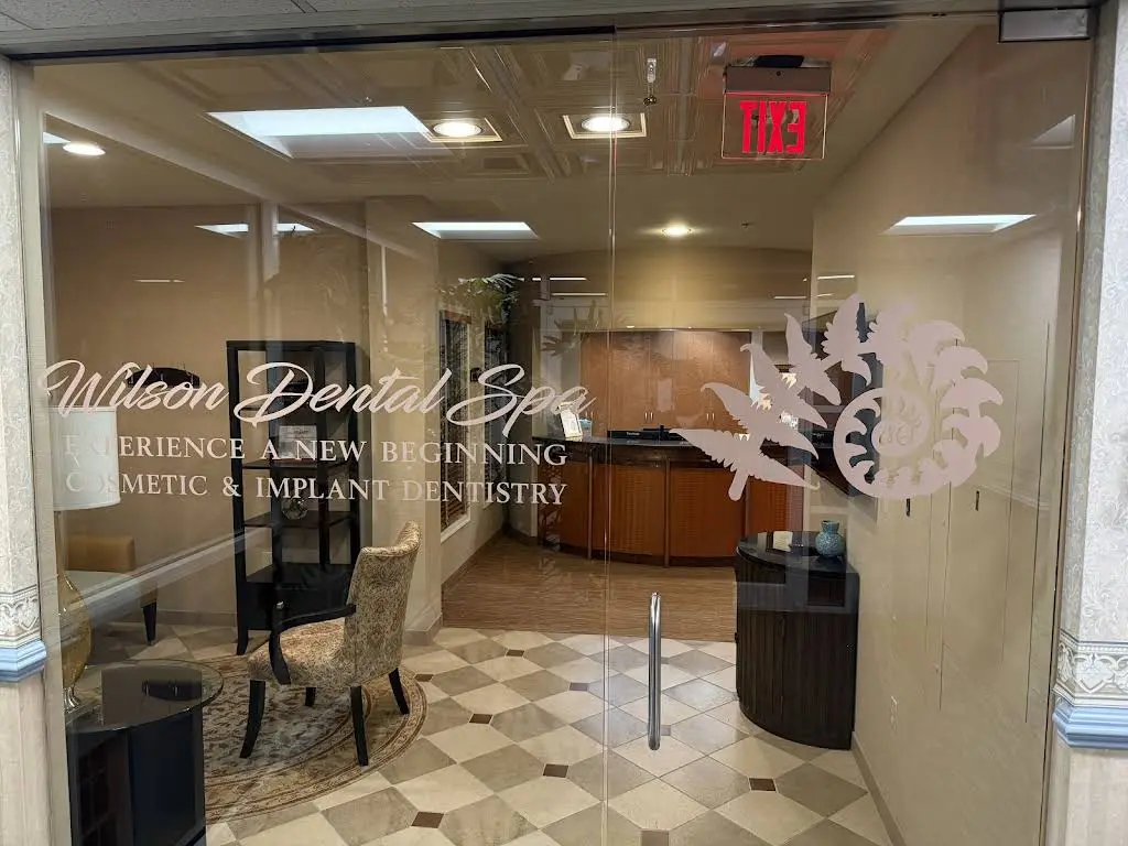 Bradley Olson DDS / Smile Images