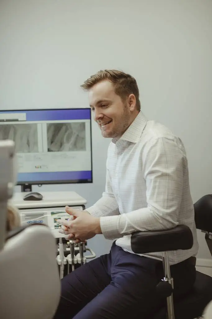 Rockford Endodontics - Dr. Alex C Moore D.M.D. M.S.