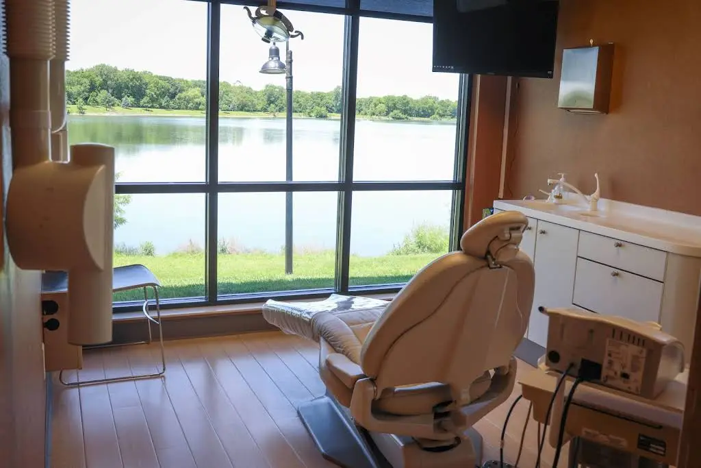 Lakeside Dental